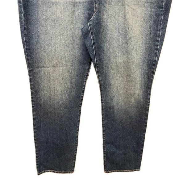 Torrid Blue High Waisted Jeans - Size 18R - Picture 3 of 6
